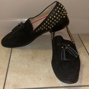 Spiked tassel loafers